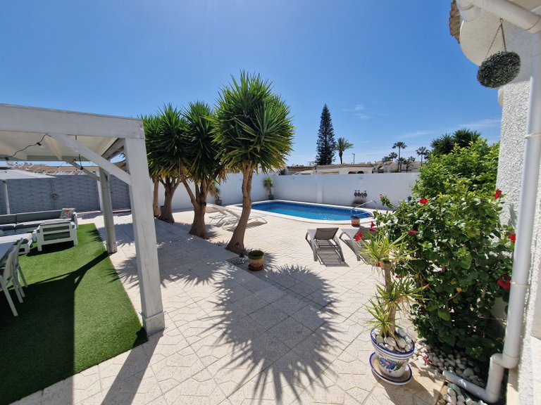 Villa for Sale in Ciudad Quesada, Alicante, 30