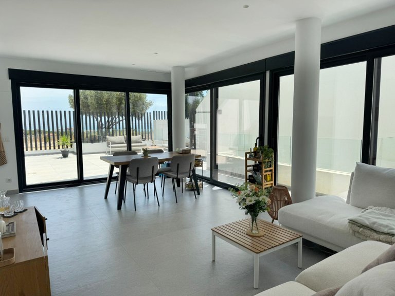 Villa for Sale in Guardamar Del Segura, Alicante 3