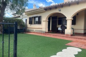 Villa for Sale in Hacienda Del Alamo Golf Resort, Murcia