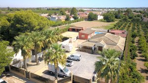 Villa for Sale in Almoradi, Alicante