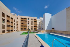 Apartment for Sale in Estacion de autobuses, Torrevieja, Alicante