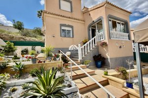 Villa for Sale in Ciudad Quesada Rojales – Ciudad Quesada, Alicante