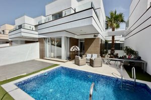 Villa for Sale in Ciudad Quesada Rojales – Ciudad Quesada, Alicante