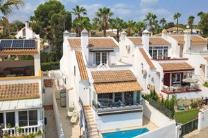 Villa for Sale in Villamartín – Las Filipinas Orihuela Costa, Alicante
