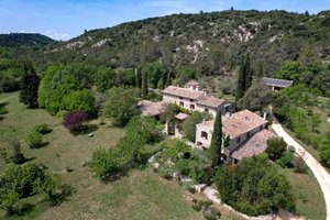 Castle/estate for Sale in Uzes, Uzes Area