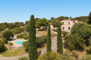 Villa for Sale in Marseille, Marseille & Cote Bleu