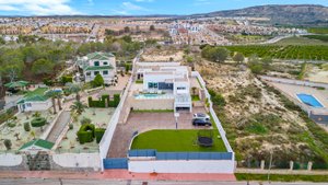 Villa for Sale in Lomas De La Juliana, Algorfa, Alicante