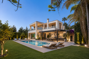 Apartment for Sale  in Benahavis, Malaga