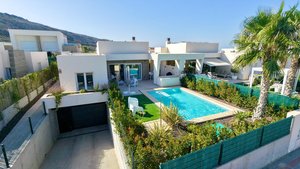 Villa for Sale in La Finca Golf Resort, Algorfa, Alicante