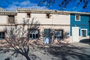 Country House for Sale in Pinoso, Alicante