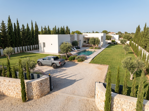 Villa for Sale in Pinoso, Alicante